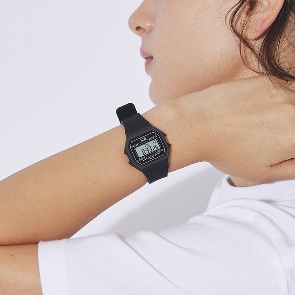 [}C]yice watch /ACXEHb`zICE digit retro/ACX/AonEXiABAHOUSEj ubN