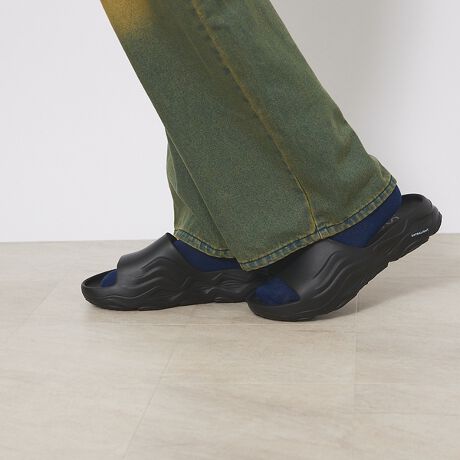 [^ԁF04500055111]C^AŃfUCAChŐŃmÂWJĂuDoubleu / _u[vBNbVƈwIɊÂ݌vꂽȃAEg\[ƃC\[ŐĝT|[gAhHRۑfނgpKȎgpT_łBX|[čAEghAV[ł􂷂XChT_ŁA}[u̕CpNgłIC^ÃfUC`[ɂfUCꂽ^̃VGbg͍܂ł̃RtH[gT_Ƃ͈ႢAɃt@bV̍iłBZERO EVAEZERO EVA̓TCNvX`bN20gp邱ƂŊɔzY\ɂĂ܂BEڒ܂Si܂͈؎gpA w؎gpĂȂ̂BE̎̃T_͉ď̍ŏk݂̂łAZERO EVAɊւĂ͎kɂ荂NIeB[ێBĚ`ɃtBbgT|[gNbVIŏՌጸBGAւ̕Sy悤݌vĂ܂BEhHɂÃANeBuȃV[ł̃ptH[}XBE\[̉ʂ̏d𕪎UT|[gBñuh܂BEwƂܐ̈͂JAܐɗ͂悤ɃT|[gE[߂̃q[Jbvn̈芴߁Aʂő̓őɃRg[ERۑfނgpC̒~ςyyDOUBLEU/_u[z2017NɃX^[gJo[T_uhB̐i̓C^AŃfUCAChŐĂ܂BEẽuhɎЊJiыZp̒񋟂sC^AFINPROJECTЂƎJEVAAEg\[̗pĂ܂BϋvՌzAhARہEhLʂ@\ɗDꂽT_WJĂ܂BCh