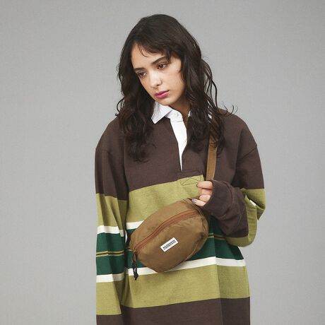 [^ԁF04509854315]yizϋvɗDꂽR[fnōۂtHIȃ|[`BǂȂɂ₷J[WJŁAς΃~jV_[ƂĂg܂BC|Pbgɏp̃|Pbg3zAwʂɃNbVpbh邱ƂŒԎgĂɂ܂ByTCYzF14cm@F27cm@}`F5cm@eʁF2Lydʁz120gyXybNzFt@Xi[y|Pbgz~3@O~0WILDERNESS EXPERIENCEiEB_lXGNXyGXj1973NɃAJEJtHjABɂđnƂAEghAMA[J[uWILDERNESS EXPERIENCEiEB_lXGNXyGXjvBgȓ̌hӖuhɂӂ킵v_NgQ͌50NォAEghApi|{̘V܃[J[ɂĐĂAx̍^tȃACeւƏ؂Ă܂BȃEB_lX獡̓^E[XŎg₷V_[obOЉB