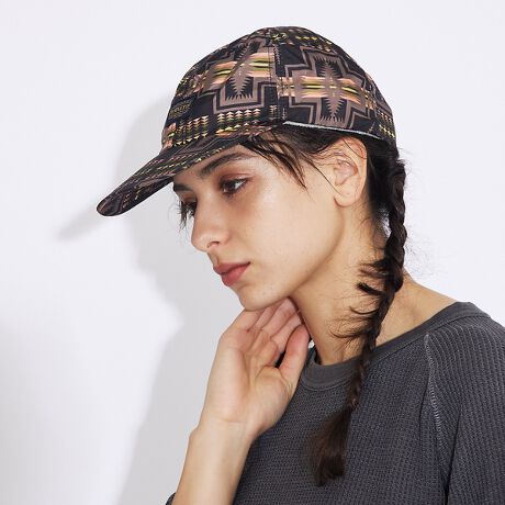 [^ԁF04500074051]PENDLETON/yhgVECOPET/6plLbvoByhgIWip^[ĂAR[fBl[ĝ肰ȂANZgɁBTCY߂łAWX^[dlŁAjɒpł郆jZbNXACeBig͂AAXW[AsA][gȂǕLg܂BobNȂǂPENDLETONō킹ĂłBmPENDLETON/yhgn1863Nn҂łplg[}XEPCnĂA1889NISBZ[ɎЍHJ݁B1909NlCeBuAJĂN₩ȕ̖ѕz̐JnB1950`60NAJbWEt@bVT[t@[Et@bVƂĂlC𔎂B݂͐QȂǂ̃z[Et@bV[B{Ђ̓AJAISB|[ghBlCeBuAJEeCXg`FbÑE[i܂ŁALȃAJJWȂ\IȃuḧB1932ÑT[XEIsbNł͓ʂȖѕzA񎟐Eł͖ѕzR񋟂B