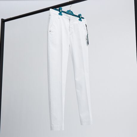 [^ԁF00503053001]yfށz]̏㎿ȃRbgɃGXeCuhBDꂽLkŃRtH[gȐSnĂ܂ByfUCzXbNX̃VGbgɃJWAȑfނgAl̃oAgA~̃RbgpcBXtBbg̃e[p[hCƁAm[v\c̎dĂC^AȃJWAeCXgɁB~j}ȃfUCȂAƂVGbgŃX^CbVoĂ܂BTCh|Pbgɂ̓[hS[h̃uh`[tz|CgɁBCjOɂ͉ԕ̐ngpȂǁAVѐSU΂߂fBe[͂̂ЂƂB[J[iԁF8188-238yentre amis/Ag A~zC^AŃt@ubNЂ40NȏocĂAlL邽2007NC.AGroupݗpcuhENTREAMISân̉Ђł闘_Avg߂̋ZpɂďɗlXȑfށEEHbVOEg[ggH̊JɎg݁AV[YɐVpcĂĂ܂B