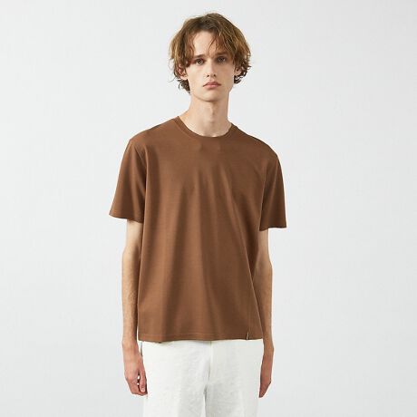 [^ԁF00508021000]iȌڂ1łfACeBJWAWPbgCi[܂őΉBtĂɊ⊴ƃXgb`B}`Ɏgl̖\TVcłByfށzƂ芴Ə_炩˔|`fށB[L̗⊴ƁAXgb`Sn̗ǂpłB\ʂ͂Ȃ₩Ȍ򊴂Ai̗ǂłByfUCz~j}ŏiȃN[lbNTVcBx[VbNňŜTCYłB{fBƓng܂́AJWA}WPbgƂQB^hׁAlbN̓ɂ̓oC_[𗯂߂Ă܂Bɂ̓OOe[vpA肰ȂANZgByR[fBl[gzꂢڃX^CƑQBWPbgZbgAbṽCi[ɍ킹΁AX}[gȃhXX^CɁBVcJ[fBK̃Ci[ɍ킹lJWAX^CXXBKxȌ݂Ȃ̂ŁAꖇł̒płf܂BfVlbNTVc(00508021001)܂B