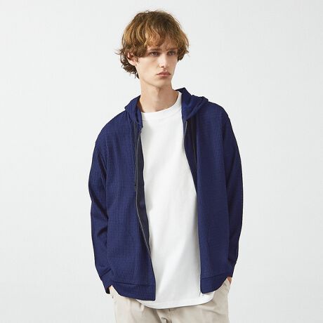 [^ԁF00500023003]TbƐDVA[fށB J[fBKƂ͈قȂĂ̐DɁB  ꖇƏd󂷂l̃p[J[łB  yfށz _炩̂hCȎB 悭Xgb`AɂfފłB ʂǂAh[v˔fނłB  yfUCz gȕ͋C̃ubN|Cg̃p[J[łB gĥVA[fނŌyʁB Ƃx[VbNȃTCYłB  yR[fBl[gz TVc|Vc̏ɐDčN炵X^CɂȂACełB JWÃpcAאg̃pcɂ킹₷TCYłB Ă̗[΍ɂXXłB  zCg fFH187 B85 W79 H90 pTCYF48lCr[ fFH186 B80 W73 H89 pTCYF48ubN fFH178 B82 W76 H88 pTCYF48