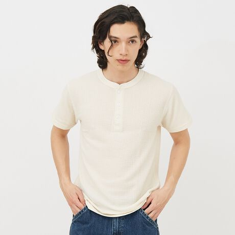 [^ԁF04509820005]G̗ǂԂ̃btfނgpTVcłBO{^̃x[VbNȃw[lbNłBC|[giƂčL̔Ă̑fނƃpbP[W𒉎ɍČĂ܂BẴAE^[TVcƂĂCi[ƂĂg₷TCYWJłBJ[̓zCgijEi`ijEubNijE ۃO[EJ[LElCr[ijłBYAfB[XɃI[V[YŊ􂷂郆jZbNXACełByJEMORGAN LONG JOHNS/WF[C[[KOW[Yz1945NɃyVojABŏȒ̖DHƂĐݗBX^[g̓AEghAp̃Ci[ƂĒpAۓIȃX|[c`[ČR̃Ci[ƂĂ̗p܂B90Nɓƃt@bVACeƂĈʓIɒpAuT[}ƌJEMORGANvƌقǐEIɂ̃uh͐ZĂ܂BۉE LkE G̗ǂȂǍōĩT[}EFAƂčLmA݃pbNTłȂAJJWAx[XƂACe𕝍LWJĂ܂B