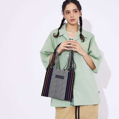 [^ԁF04509854601]NtgJCCAnbNobOׁIl̎ňJɍĂnhChobÓALVR̐ZׂŐDĐ삵`H|i̐DgpB`FbNXgCvȂǁAIȕǂdオɁBߏ̂oɂœKȃTCYłB͓IBMtgɂ߂̕iłBR[fBl[gɒ悢ANZgĂobOłBhȈۂłlۂzFȂ̂Ŏ₷΂łBӎEnhChł̂ŃTCYɌ̍኱܂BEJEԂȂǂňڐ̉\܂̂őgݍ킹ɂ͏\ӉBE`H|̐@ɂnh͎dɂdlƂȂĂ܂BEgppxɉĂ܂ɎĂꍇ܂B̏ꍇ͋߂̎ɗ܂uʌсvĒ܂l肢v܂BE{̂̓ɓ_݂lbviʁĵ悤Ȃ̂͐Ywisǂł͂܂ByMOON BIRD/[o[hzMoon Bird͌ɏƂ炳AÂȖRɔԓn蒹̂悤ɁAgRŗVѐSl̃X^COhāBgFreeLoveHappinesshRZvgƂALVRYɓ^E][guhłBlXȐFW߂Ȃ悤ȁAYő@ׂȕ҂݃obOWJĂ܂B