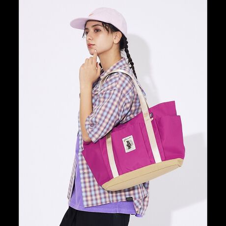 [^ԁF04509854033]W[ʋ΁E}U[YobOƂĂLg₷TCYBCOBMASTER@lC̒ԃg[gobOBfC[[X烌W[V[܂ŃRpNgȃTCYBeʁF20LJVʃt@Xi[TChJ\ȃ_uWbv[ɂV_[[vL[z_[ʔ̃EHbgȂǑ\tpV[ɉĒZĂÕI[v|Pbg~3̃Xbg|PbgX}zȂǂ̏oꂪKɃybg{gX[u炸[\t@Xi[|PbgL[`F[tnFE|GXeŌyʑfށyCOBMASTER/Ru}X^[zRu}X^[́A1971NɃCMXŐ܂ꂽAW[uhBuh̃[cł1970ÑCMX̃AEghAV[ɒʂAgȃGbZXRu}X^[Ǝ̃W[X^CāB[RZvgɁuJWAȋ@\vfAW[KɂACeWJĂ܂BRu}X^[1970NɃCMXŐ܂ACOB BEAR̃N}̃}[NňĂAEghAuhłBA~t[tiCfނ́uGEMPACKvn߁AgAEghAKɂhlXȃACeWJĂ܂Bꂩ甼IAłuh̃[c؂ɂA CtX^CɊYlXȃACeWJĂ܂B