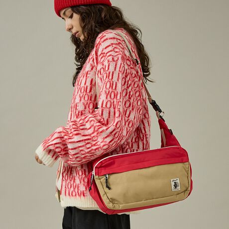 [^ԁF04509854034]g̗ǂOɒučꂽ[͂Ղ̃V_[obOBobNpbN̓gD[}b`Ȃĉוʂ̎ɍœKȃTCYA|PbgAăo[vCX̒ԃV_[|PbgǉAg₷Ȃăj[ABAEg|Pbg5V_[obOBՂ[͂C|Pbg~1Atg|Pbg2|PbgdlAVǉTCh|Pbg~2eʁF10LCt@Xi[͎Ô悤ȃVGbgɂȂĂKoƊJdlȂ̂ŉו̏oꂪ₷݌vɂȂĂ܂Bt@Xi[̓_uXC_[dlȂ̂Ō|ɂăt@Xi[ʒug₷ꏊɉω\Btg|Pbg蒠IPADȂǂ[\ȃTCYBtg|PbgANZT[[L[`F[tTCh|Pbgj[Aɂ{̗TChɒǉꂽI[v|PbgBJ͐Lk̂SĂAybg{gPȂǂ[ČŒ肷Ă܂BDJtFL[z_[ʔ̃EHbgAȂǂOt\ɂ܂BE\ȃV_[Xgbvɂ2WAYωBV_[Xgbv͎O\ŁA[̃obN~߂邱Ƃł̂ŃnhobOƂĂobOCobOA]Ԃ̃nhɒʂƃV[ɉđprɎgp\BnFyʝ|GXeyCOBMASTER/Ru}X^[zRu}X^[́A1971NɃCMXŐ܂ꂽAW[uhBuh̃[cł1970ÑCMX̃AEghAV[ɒʂAgȃGbZXRu}X^[Ǝ̃W[X^CāB[RZvgɁuJWAȋ@\vfAW[KɂACeWJĂ܂BRu}X^[1970NɃCMXŐ܂ACOB BEAR̃N}̃}[NňĂAEghAuhłBA~t[tiCfނ́uGEMPACKvn߁AgAEghAKɂhlXȃACeWJĂ܂Bꂩ甼IAłuh̃[c؂ɂA CtX^CɊYlXȃACeWJĂ܂B