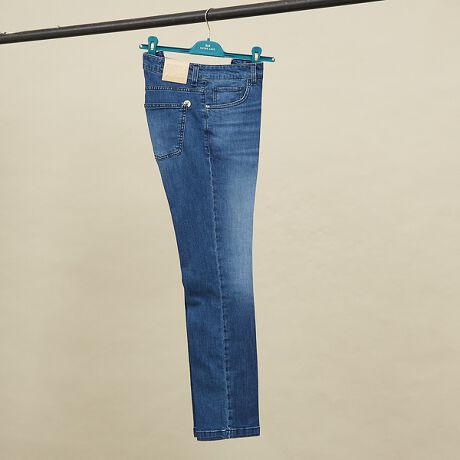 [^ԁF00503050006]yfށzD^b`̃RbgnB|E^킸Ɋ܂ނƂŁALkXgX̂ȂKȐSn|CgByfUCzuhfr[pēWJĂuh\XtBbgfjBאg̃VGbgŔrʔQ̃X^CƁAobN|Pbgɂ͗VѐSRC`[tAl̗]T{łByR[fBl[gzWPbgƍ킹rWlXJWAX^CɍœKBx̓T}[jbgVcꂢڂȃACeƍ킹đlJWAX^Cɂ߂łB[J[iԁF8177O[c2021CfBSc4039yentre amis/Ag A~zC^AŃt@ubNЂ40NȏocĂAlL邽2007NC.AGroupݗpcuhENTREAMISân̉Ђł闘_Avg߂̋ZpɂďɗlXȑfށEEHbVOEg[ggH̊JɎg݁AV[YɐVpcĂĂ܂BCfBS fFH180 B93 W76 H94 pTCYF32