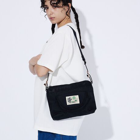 [^ԁF04509854328]yʂŎg肪ǂAV_[obOB|[`ƂĂTuobOƂĂtgɃtbvt|PbgtĂÂɍœKłBwʂɂ̓|Pbg2ĂAX}[gtH悭gp̂̂Ɂyiڍׁztgtbv|Pbgi}WbNe[vtjwʁ|Pbg~2yJzt@Xi[y@\zyʒ\V_[kṽ[v~߂ɂăV_[xg̒߉\Byfށz{̑fނ́AAEghApił͒]̂400DpbNNXgpB[v~߂́AkvłBoNωŃAFɕϐFĂ܂BgpĂ郍[v́AAEghAKi̗\̌CRɎgpvȃiC[vgpĂ܂BӁ̏iɂ́AH{Ă܂BXv[gpB@ہAVRv́AxW̎gpɂAFV~A̕ωNꍇ܂̂łӂBVRv́AJɔGꂽꍇ▀CɂĐFꍇ܂̂łӂBySANPAK/TpbNz1960NAJŃiC̓̐VfނobOɎgpĂ܂BSANPAK̓AJƃJi_̊ƌɃAEghApiobNpbNJČRɃobOAhexgAbNTbNȂǂSANPAKƋJ܂BSANPAKWALKABOUTSANPAKCOɗAoẴx̂܂܂2017N60Nȏ̗jƕiAē͋̕Cy݂܂B