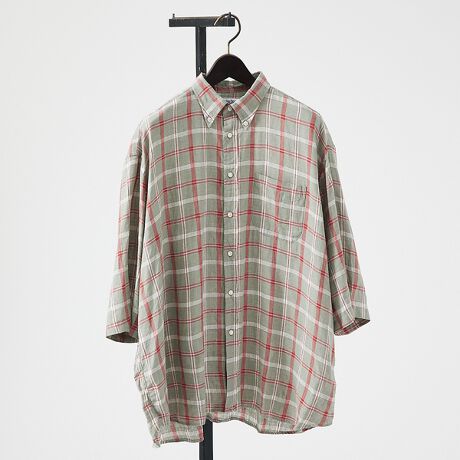 [^ԁF00503011000]yfށztĂɃTbƒpł閃fށByʒ|CgzfBXACeō̗pꂽp^[x[XɃYCNȎdlɃAWBACĈI[o[TCYȃVGbgŁA^bNAEgĂT}ɂȂ܂Bl̕GߊoB^NgbvTVc̏ɃTbƐDĂA܂ŗ߂Ă芴oĂyINDIVIDUALIZED SHIRT / CfBBWACYhVcz1961NAAJnƂ̃t@Ng[uhBdĂ̗ǂJX^ChVc̃VFAAAJ̍VbvȂǂŕLxꑱĂ܂B{i͐􂢉H{Ă܂Bkɂ萡@Ɍ덷ꍇ܂̂ŁA\߂肢܂B