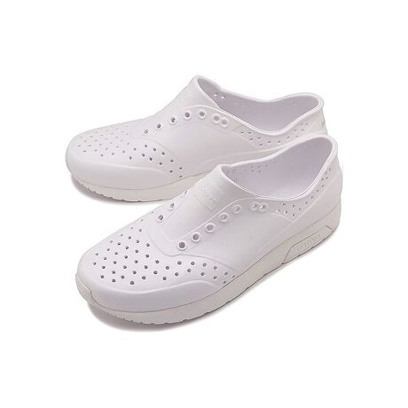 [^ԁF04509855008]NVbNȃjOV[YCXs[V󂯁AAX`bNȃVGbgLennoxB^E[XɍœKŁAR[fBl[g̕LĂ܂B3̃p[cȂEVA\ɁA_Ńxxbĝ悤ȏ_炩^b`ɎdグWanderfoamZpčĂA炵̊ԂsvȒ̂炩BNVbNȃfUCIɉ߂ꑫłByNative Shoes/lCeBuV[Yz2009NJi_EoN[o[̃tbgEFAuhNative ShoesilCeBuV[YjLxȃJ[oG[VƎaVȃtHŁAJ̓̓gSV^tbgEFÃ[fBOuhBnativéASnǂtBbeBOŁAyʁBāAیƃCtX^C̗ZڎwĂ܂B̂߁Afނ͊ɔzAEVAfނgpAQōRېɗDĂ܂BɃTgELrR̎uhƎfށuVK[Cg?ERNVv͎sōłȂCO2roʂ̃V[YłAʃKXroʂ̑啝ȍ팸Ă܂ByTCYɂāzEVAfނ̓ƂāA^iKł̎kő95105e͈͂ƂĂĂ܂Bef̌`ɂATCYłĂV[Y̌`̈Ⴂőω܂BlCeBuV[ỸTCY\L͑f̎ɋ߂̂Ő݌vĂ܂Bp󋵂⑫`ɂ܂A1cmx̓TCYAbv鎖߂܂Bygp̂Ӂzi͎Sgpt@bVpCƂĊEĂ܂B̏ꏊEŕۊǂꍇ́Ai̎kEό`̌ƂȂ鋰ꂪ܂̂łӂBEꂽɑߐ؂ԓEnʋyяŁAʂAԒړɓꏊEX|bgCgȂǌʁEMʂԂ͒ꏊELɗގꏊ