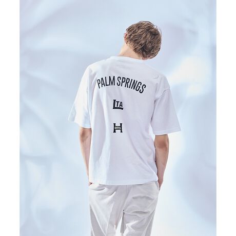 [^ԁF00500021032]ABAHOUSERouge vif̕VbvAgI AonEX琶܂ꂽjZbNXCBp[gi[₲vwƈꏏɒpĂ悤ȃX^CĂ܂BVbṽRZvgłt`X^CAzV[YB[up̂钆S玞v20܂ŕԃpsBˋ21i21E ARR.j_ƂLETRIO ABAHOUSE͂ǂ֌̂Be[}ɊX݂⃁bZ[WȂǂOtBbNɂAACRjbNȃACey݂ByfށzƂƗ̂A5.6IX̃Rbg100fނgpByfUCzł̃zeXeCC[WOtBbNBuParmSpringsṽvgobNɑ_ɂAVvȂ݊̂fUCɎdオĂ܂BjZbNXfUCȂł͂̃I[o[TCYŁAbNXpłBzCg fFH185 B88 W76 H88 pTCYF48