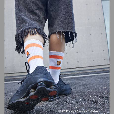 [^ԁF04500073800] gPlayStationh ƋɈꐢrA|bvŃL[gŃmmȃYANVQ[ŗLParappa The Rapper/pbpbp[LAROUTẼXyVR{[ViIIĺwpbpxƁwPJx[xhJC\bNXVołBʌ̔ƂȂĂ܂B|CgEJWAȃCu\bNXɃ|CghJ܂BEC̓pbpbp[炵IWœ܂BEɂ́wpbpxAEɂ́wPJx[xhJĂ܂BR[fBl[gOXJ[gpcX^Cłƌă|CgɂȂ܂ByPARAPPA THE RAPPER/pbpbp[z1996NɃ[XꂽPlayStation(R)pYANVQ[ŁAQ[̔Fmƒnʂmł̂ƂwQ[̎ncxȂǂƌAl̃pbpbv̕ҏCsĂXg[[ŁA{݂̂Ȃ炸EŊy܂ꂽiB܂AQ[͂ƂACXg[^[wRodney Alan Greenblat/hj[EAEO[ubgxɂ|bvŉ炵LN^[BɐlCłÃQ[[U[ɗ܂邱ƂȂ@鐢ォ爤ꑱĂByRodney Alan Greenblat/hj[EAEO[ubgz1960NTtVXRxÕ_[VeB܂Bj[[ÑXN[EIuEBWAEA[cŃt@CA[gwсAZɍݐЂĂL[XEwOƂƂɃj[[ÑA[gV[B1982NɓZ𑲋ƂA1985Nɂ̓zCbgj[E~[WÃrGi[Wɑ̒ioWB ̌Ač̑AhCcAI[XgAȂǂ̐Een̔pŌWJÁB{ł́AtWerwESES[KxɃV[gAjwRodney Guyx񋟂Ƃ͂߁APlayStation(R)Q[^Cgwpbpbp[xAG{wT_[oj[xAPUFFY̐CDWPbg肪ƂŗLBJRBICJ[hwSUGOCAxɃLN^[fUCȂǁAƍLɕ`낵̃CXg[V肪Bn슈̌_łt@CA[gɗԂAVV[Y̑nɂOĂ܂ByLAROUTE/[gz2023NH~ɃuhA{̃V[YuhBtFCNU[gpghV[Y𒆐SɁA݂ł̓t@bVObYSʂWJBquhRZvgrwWISH LISTxVȐFECɂȂ闬sAȂ̗sbNAbvBBASIC/COLOR/DESIGN/MATERIAL ܂܂ȃV[YňۓIȑĂ܂Bi摜́A̓p\RȂǂ̉{ɂAۂ̐FƈقȂČꍇ܂B炩߂B摜̏i̓TvłBۂ̏iƎdlAH኱قȂꍇ܂B{