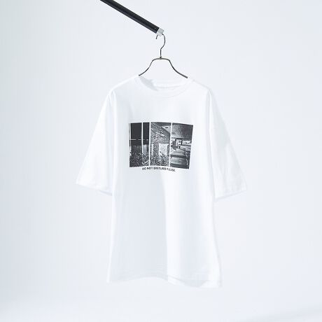 [^ԁF00500021030]ABAHOUSERouge vif̕VbvAgI AonEX琶܂ꂽjZbNXCBp[gi[₲vwƈꏏɒpĂ悤ȃX^CĂ܂BVbṽRZvgłt`X^CAzV[YB[up̂钆S玞v20܂ŕԃpsBˋ21i21E ARR.j_ƂLETRIO ABAHOUSE͂ǂ֌̂Be[}ɊX݂⃁bZ[WȂǂOtBbNɂAACRjbNȃACey݂ByfށzƂƗ̂A5.6IX̃Rbg100fނgpByfUCzł̃zeXeCC[WOtBbNuDONOT DISTURBṽbZ[WۓIȃtHgvgtgɎ{ꂽTVcłB_Ńj[NȃfUCڂJWAȃX^CɃANZgvX܂BjZbNXfUCȂł͂̃I[o[TCYŁAbNXpłBubN fFH185 B88 W76 H88 pTCYF48