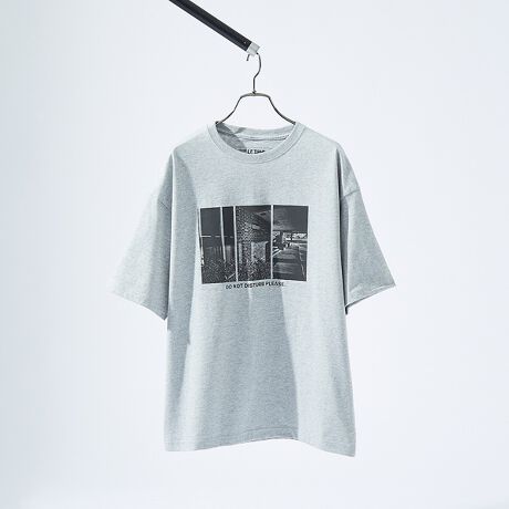 [^ԁF00500021030]ABAHOUSERouge vif̕VbvAgI AonEX琶܂ꂽjZbNXCBp[gi[₲vwƈꏏɒpĂ悤ȃX^CĂ܂BVbṽRZvgłt`X^CAzV[YB[up̂钆S玞v20܂ŕԃpsBˋ21i21E ARR.j_ƂLETRIO ABAHOUSE͂ǂ֌̂Be[}ɊX݂⃁bZ[WȂǂOtBbNɂAACRjbNȃACey݂ByfށzƂƗ̂A5.6IX̃Rbg100fނgpByfUCzł̃zeXeCC[WOtBbNuDONOT DISTURBṽbZ[WۓIȃtHgvgtgɎ{ꂽTVcłB_Ńj[NȃfUCڂJWAȃX^CɃANZgvX܂BjZbNXfUCȂł͂̃I[o[TCYŁAbNXpłBubN fFH185 B88 W76 H88 pTCYF48