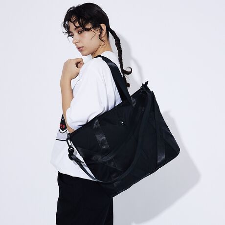 [^ԁF04509854000]dpɂ߂̃g[gobOB18C`TCYiOj܂őΉ\Bʂ̃|PbgtBTChɃ{gA܂肽ݎP̎[\łBɎO\ȃL[A^b`gtB|PbgOF1F8yNoiR/mA[zig̃obOɃANeBuȋ@\߂ցBȂ̎sT|[guNoiRvBVvɁAł@\͍BꂽfUCƃX^CbVȁghNoiRINoiRV[ÝAǂȃR[fBl[gɂΉBWPbgɂ킹ՂVvȃfUCŁA^ʖڂȈۂ^܂BsɕKȃACe^Ԃ̂ɓKA[̋@\ʂƎ[́BItBXAvCx[gAgxrWlXȂǗlXȃV[łȂT|[g܂Bꂽpybg{ǵA|GXe@ێgnfނƂĎgpBɔz\ȕڎwĂ܂Bs퐶ɂ͏\Ȏ[͂ŁAX}[gȃfUCƋ@\˔uNoiRv́AȂ̌ȂԂɂȂ蓾ACełBuNoiRvŁAKȎsB