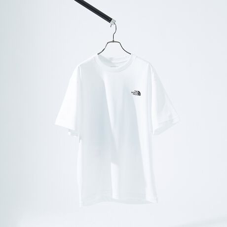 [^ԁF00503021005]yfށẑ郊TCN|GXeƕ̂悢RbgaAjbgfށByfUCzZuT~bc`[tɂOtBbNwʂɔzuBzCg̓GxXgȂǁAJ[ɂĎRقȂ܂BOtBbN̉Eɂ͐̂̃{bNXSԐFŔzuAfUC̃ANZgɁB[J[iԁFNT 32544yTHE NORTH FACE /UEm[XEtFCXz1968NAJAJtHjABŃ_OEgvLXɂnƂꂽAEghAuhB^̋@\̒ǋƎRƂ̋ڎwāAׂĂ̐iJĂBRxœoRkǂ̂Ƃwm[XEtFCXuh̗RB݂̓AEghAuh̒ԂƂĐlCւĂ܂B