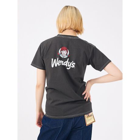 [^ԁF04509820308]P^bL[BƃRhBԃAJt[h^bOgœoBtgɂWendy's̃SAobNɂWendy's̃Sƃt[c̃S킹fUCvgBBJWAł킢炵fUCɎdオ܂BԖт̃EFfB[񂪂ƂĂL[gBW[Y`mpȂǂ̃JWAȃpc͂̂ƁALC߂ȃR[fBl[ĝ͂ƂĂTCYSXLƕLWJɂȂĂ̂ŁAWXgTCỸR[fƃI[o[ȃX^CO܂ŒȂĒ܂B܂A͂̂ƒjɂĒTCYłBR[fAv[gȂǂɂ߂łB̏i͐߂ĂׁA̂ɂăTCYɑ̂΂ꍇ܂B\߂ByFRUIT OF THE LOOM/t[c Iu U [zAJEP^bL[Bɖ{nuAA_[EFAEvgpTVcsTOPuhƂĂ̒nʂmĂ160Nȏ̗jEL̃x[VbNAp/A_[EFA[J[BłvgTVc̃{fBA_[EFÃuhƂčLmnĂATVcA_[EFAȊOɂAJ鏤i𕝍LWJĂ܂BgLOOMhƂ́uD@v̈ӖAuD@̌ABvƂӖuhɂ͍߂Ă܂ByWendy's/EFfB[Yz>AJOőnƂAno[K[𒆐SƂt@[Xgt[hAt@XgJWA`F[B>1969NɈꍆX\A݂͐E26ɓX܂WJĂB>Wendy's̏ےIȃS͐Ԗт̏̎qB>NmĂX^CbVŉ炵S͐E爤Ă܂B>ߔNlXȃWŃR{ACeObYWJĂB>