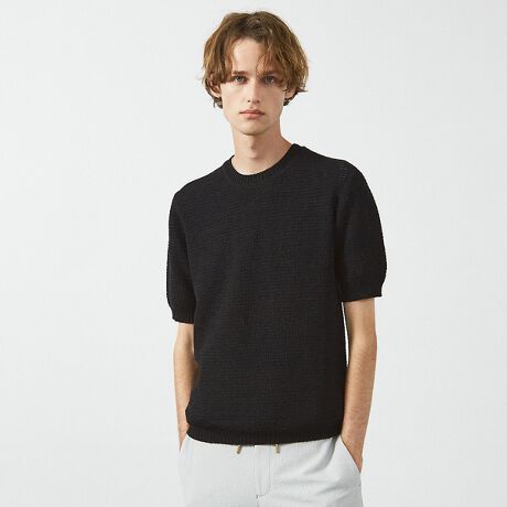 [^ԁF00508041002]yfށz򊴂̂|GXegpBό`̂׎pj҂݂ŁAVA[̕\܂܂BƂ_炩ȂAhCȎłByfUCzVvȃN[lbNŁAx[VbNȃTCYBhCȎ̓Ȏ\̎gƂŁA^bN̎q̂悤ȕ\ʊ܂Ă܂BTVcł͕\Ȃ\̓jbgȂł́BܗɎ{zF|CgɁByR[fBl[gzXbNXWPbgCi[ȂǁAYڃX^Cɍ킹₷ꒅBfjȂǃJWAȃACeƍ킹ĂoX₷AlȔACełB