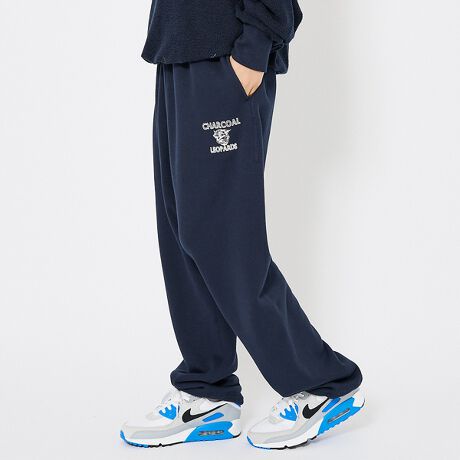 [^ԁF04510050011]lCAmericanaiAJ[ijR{NEWACe@XEFbgpcoIqORIGINAL CharcoaliIWi `R[jr  EBYŐlĈuhqAmericanaiAJ[ijjƂ̃R{[VłBCharcoal Leopardsi`R[ Ip[Yj `R[̉ˋ 싅`[B`[LvẽobN{[x[XɁAv̂V[iSportESchooljɊÂACeoG[VB[YȃVGbgŉKƃX^C𗼗XEFbgpcTCh|PbgtBJԂĂk݂ɂA܂BϋvƉK˔Ă邽߁AANeBuȃCtX^Cɂ҂łBXj[J[ƍ킹X|[eBȃX^CAp[J[TVc킹JWAX^CȂǁALV[Ƀ}b`BԃO[ƗlCr[WJBEYڃX^CJWAX^CAAEghAX^C܂ŕLgpoACełBEgbvX^bNCƃXbLR[fBl[gɁIEZbgAbvX^C߂łBEgbvXɃrbOVGbg̃p[J[AVcAjbgATVc킹ƂX^CɁIEU[WPbgWPbg킹Ƃ܂ۂɂȂ܂BE~^[Vc킹ƃJWAȃX^CɂȂ܂BEɋВobOA~jobO킹̂IXXłIEVvȃfUCȂ̂ŃIp[h̕킹̂IXXłBEbNXEGAA}CEGAA[EGAƂĂ߂łB`R[ g[L[ELƋgɃVbv\AulLɂĂ鎵ve[}ɁAXgAIWiA̓uh̊SʒABe[WACeŕi\yAMERICANAz2000NɃX^[guAmericanaiAJ[ijvBuhRZvǵuAׂ͂1ACevBfUC\[X̓X|[cE~^[E[N̒ԃACełAYEFAfB[XEFÃoXōAɖʔoXɕω邩|CgƂAVX^_[hڎwĂB