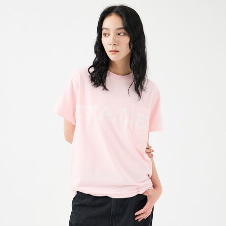 [^ԁF04500020504]The BOOK STORE / ubNXgA YALE SS POCKET TEE CF[w JbWS |PbgTVcTHE BOOKSTOREYALE UNIVERSITYCZXACeBtgɃCF[S|PbgɂăvgBg傫ڂŃAJNVbNȃ{bNXVGbgƐi߂Ȃł͂ȋȂFÉBƂnœȂKVKVƒpĒ܂BE{fBɂ6IX̃RbgfނgpBE悭ƂnA񃊃uƂȂĂ܂BEtgCF[SvgBEi߂ŐF\ĂׁAiɂ͂ȂjAXJ[BqR[fBl[grJbWACe̓AJWEX|[cEXg[gX^CƑQBfj`mpcAJ[Spcƍ킹ACeƂȂĂ܂BWPbg⍮ũCi[ɎgĂX^CÕANZgƂȂ܂ByYALE UNIVERSITY(CF[w)zCF[ẃAčRl`JbgBj[wCusɖ{uA1701Nn݂̎włB AJ̖wQACr[E[Oɏ8ŵ1ZłB̑哝̂Ȃǐ̐Ƃ͂߁AoρE܂߂eEŊ􂷂wҁAlyoAuƌ͂̒ṽCF[ƂB܂閧ЃXJEAhE{[YłLłBAJEJbWX^C̏ےƂYALE UNIVERSITÝAꂩt@bṼV[ɁAăCtX^C1ƂĒڂꑱĂuhCZXłBTM & ? Yale UniversityyThe BOOK STOREzAJł́AŵƂuubNXgAvƌĂԁBA{͑ʂɔĂ̂ǁAwZŕKvɂȂ镶[^AuU[AlN^CAW[YAp\R֘AAʂĂ͂ƂƋ܂ŔĂƂsvcŃ[eBeBȏꏊBThe BOOKSTORÉAȃubNXgAɔĂȁA邢͔Ă炢ȂƂACevf[XAX܂ȂvWFNgB
