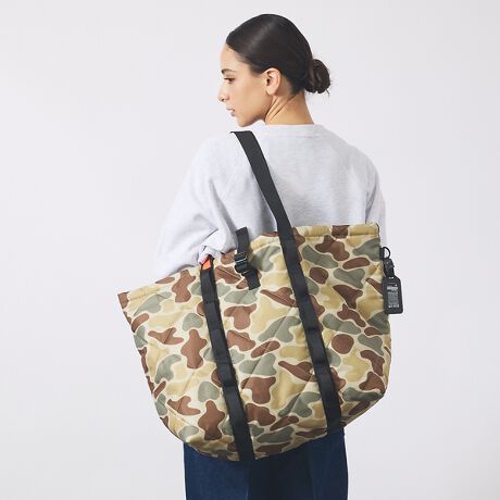 [^ԁF04510054307]fC[珬s܂ŕLgTCỸLeBOngpAEghAȃfUCQUILTED TOTE/g[gobOLvȂǂ̃c[RlߍŎԂɃhJbςݍރC[W̃rbOTCYg[gobO{̂܂ŐL΂nhe[v̏ɃEGrOe[vtJriȂǂ|dlƋẍقȂj[YɑΉłEB[NG_[g[ǵAׂẲו^ׂ傫ȃobOȂ̂ŏT̂oɍœKłB̒ʋ΂VbsOłAX^CbVőprɎgg[głB@\ŎpIȃEB[NG_[g[gŁAɏo鏀܂傤IyWEEKEND(ER)&CO./EB[NG_[zgqgERgEmʂĐEɊL悤h𗝔OɌfƂŁA̒̃AEghAuhƂāAEB[NG_[𗧂グ܂B>pIȃACe^E[XՂfUC܂ŁALfUC̃ACeWJĂ܂B