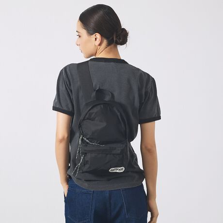 [^ԁF04510054403]yOUTDOOR PRODUCTSz^E[XłAEghAV[ɂ劈ȃRpNgV_[bNoIԃobNpbNV_[ɃAWBfނ͒Ԃ蔖iC420DgpBobNpbÑfUC͂̂܂܂ɁAȂȂߊ|V_[ɂĂ݂܂BOUTDOOR PRODUCTS̃ACRf̂ЂƂłDAYBAG^̃V_[dl̃obNpbNo◷s̃obOɂ҂聝RpNgȂו܂BX}[gtH⏬̎[ɍœKg߂ȏ[ł~jV_[IȃobNpbNFR[fBl[gɂ킹₷łjZbNXŎgfUCȂ̂ŁAJbvFBƂ̃VFA߂łByPOINTzEyʂ\tgŔG̗ǂRbgCNȃiC̗pʂL{[õVGbgEtg̃}`t|PbgS̃oXl\l咣Ă܂BÊɃtBbg郏V_[ig₨o͂AsAEghAAʋ΁Eʊwɂg܂BVvȃfUCȂ̂ŁAJWASʂɂ͂A[NX^CXg[gnt@bVȂǕL킹܂BjZbNXŎgpł̂ŁAv[gEMtgɂ߁IySTYLINGzETVcƃfj̃JWAX^Cɍ킹āAȂꊴvXEs[XXJ[gƍ킹āAÐhMIXR[fyOUTDOOR PRODUCTS / AEghAv_Ncz1973NAAJC݃T[XɂăAgV[Z킪nƂAEghAuhB݂ł̓obOɉAJWAEFAAA_[EFAAV[YAvAXe[Vi[Ȃǂ̓pi𕝍LWJ郉CtX^CuhƂāAE60JȏňĂ܂B