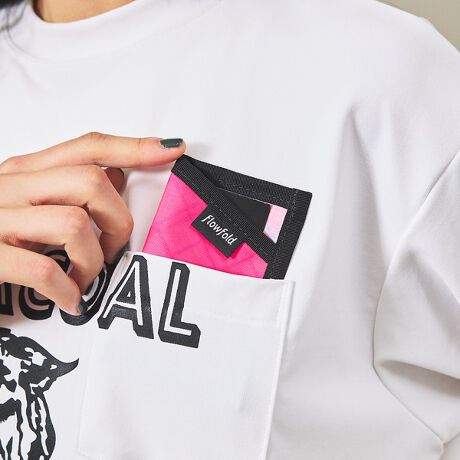 [^ԁF04510054505]Minimalist - Card Holder̍zFlowfoldłӂƂ郂fłB̃J[hƐ܂肽񂾎邽߂ɃfUCꂽMinimalist̓XŌyAVvŊłB]ȋ@\킬ƂfUĆACɓ̃W[Ỹtg|PbgɂAfCobOɂV[XɎ܂܂BeʁFNWbgJ[h6`8A܂񂾎e\J[hXbgF1yFlowfold/t[tH[hzFlowfold͂yA苭A蒷IɎgACe邽߂2010Nɒa܂BNɂ킽AVfށAVfUCTA`[ƃv_Ngg債Ă܂Bv_Ng̃Cibv̓EHbg1n܂AobOAobNpbNAg[gobNA|[`AăhbOMA܂ōL܂B̑SĂɂĎ3̊{葱Ă܂B\őϋv̂fށA̍Ntg}VbvAĂׂẴv_NgAJŐĂ܂BwTXeiuőϋv̂fށxw̍ElZxāwׂĂ̐i AJŐ邱Ɓxuhݗ̊{ƂĂ܂BǂA蒷v_NgƂ~bV̂ƁA iglR~jeB̓퐶コ鍂i̐i葱Ă܂BAJ