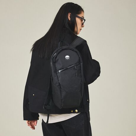 [^ԁF04510054500]ƂĂyʂŃ^tȏ^obNpbNBtTCỸobNpbNł̓I[o[XybNɊ镔ȂA~j}ȃTCYłȂȂpIŎg₷ACełBn͑ϐƑϖՐɗDꂽEcoPak?gpACRp[ggƊÕ|Pbg͑ϐɗDꂽWbp[gpĂ܂B̒ʋ΁ÃTCNOAT̃nCLOȂǁAv܂܃ANeBreBy߂obNpbNłBOptimist - 10L BackpackyFlowfold/t[tH[hzFlowfold͂yA苭A蒷IɎgACe邽߂2010Nɒa܂BNɂ킽AVfށAVfUCTA`[ƃv_Ngg債Ă܂Bv_Ng̃Cibv̓EHbg1n܂AobOAobNpbNAg[gobNA|[`AăhbOMA܂ōL܂B̑SĂɂĎ3̊{葱Ă܂B\őϋv̂fށA̍Ntg}VbvAĂׂẴv_NgAJŐĂ܂BwTXeiuőϋv̂fށxw̍ElZxāwׂĂ̐i AJŐ邱Ɓxuhݗ̊{ƂĂ܂BǂA蒷v_NgƂ~bV̂ƁA iglR~jeB̓퐶コ鍂i̐i葱Ă܂BAJ