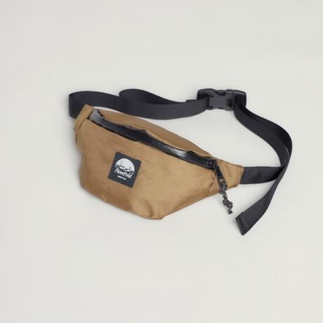 [^ԁF04510054503]Rebel Fanny Pack - SmallɎd؂̂t@Xi[|Pbg1tVvȃqbvpbŃAo◷s̏ɍœKłBNX{fBX^CƂĂEGX|[`ƂĂgp\łByFlowfold/t[tH[hzFlowfold͂yA苭A蒷IɎgACe邽߂2010Nɒa܂BNɂ킽AVfށAVfUCTA`[ƃv_Ngg債Ă܂Bv_Ng̃Cibv̓EHbg1n܂AobOAobNpbNAg[gobNA|[`AăhbOMA܂ōL܂B̑SĂɂĎ3̊{葱Ă܂B\őϋv̂fށA̍Ntg}VbvAĂׂẴv_NgAJŐĂ܂BwTXeiuőϋv̂fށxw̍ElZxāwׂĂ̐i AJŐ邱Ɓxuhݗ̊{ƂĂ܂BǂA蒷v_NgƂ~bV̂ƁA iglR~jeB̓퐶コ鍂i̐i葱Ă܂BAJ