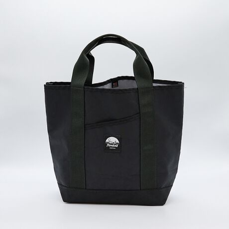 [^ԁF04510054504]Porter Tote -8L Tote Bagyʂŋ@\IAđϋvɗDꂽg[gobOBjɂEcoPak?gpAvȃx[Xƃnhō\Iɕ⋭ꂽ̃g[gobÓÂ[ł܂BϐɗDꂽTCNzEcoPak?gpɕsvȃ|PbgȂ߁AACegݍ킹Ď[@\JX^}CY\RpNgɐ܂肽Ŏ[\yFlowfold/t[tH[hzFlowfold͂yA苭A蒷IɎgACe邽߂2010Nɒa܂BNɂ킽AVfށAVfUCTA`[ƃv_Ngg債Ă܂Bv_Ng̃Cibv̓EHbg1n܂AobOAobNpbNAg[gobNA|[`AăhbOMA܂ōL܂B̑SĂɂĎ3̊{葱Ă܂B\őϋv̂fށA̍Ntg}VbvAĂׂẴv_NgAJŐĂ܂BwTXeiuőϋv̂fށxw̍ElZxāwׂĂ̐i AJŐ邱Ɓxuhݗ̊{ƂĂ܂BǂA蒷v_NgƂ~bV̂ƁA iglR~jeB̓퐶コ鍂i̐i葱Ă܂BAJ