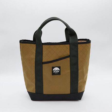 [^ԁF04510054504]Porter Tote -8L Tote Bagyʂŋ@\IAđϋvɗDꂽg[gobOBjɂEcoPak?gpAvȃx[Xƃnhō\Iɕ⋭ꂽ̃g[gobÓÂ[ł܂BϐɗDꂽTCNzEcoPak?gpɕsvȃ|PbgȂ߁AACegݍ킹Ď[@\JX^}CY\RpNgɐ܂肽Ŏ[\yFlowfold/t[tH[hzFlowfold͂yA苭A蒷IɎgACe邽߂2010Nɒa܂BNɂ킽AVfށAVfUCTA`[ƃv_Ngg債Ă܂Bv_Ng̃Cibv̓EHbg1n܂AobOAobNpbNAg[gobNA|[`AăhbOMA܂ōL܂B̑SĂɂĎ3̊{葱Ă܂B\őϋv̂fށA̍Ntg}VbvAĂׂẴv_NgAJŐĂ܂BwTXeiuőϋv̂fށxw̍ElZxāwׂĂ̐i AJŐ邱Ɓxuhݗ̊{ƂĂ܂BǂA蒷v_NgƂ~bV̂ƁA iglR~jeB̓퐶コ鍂i̐i葱Ă܂BAJ
