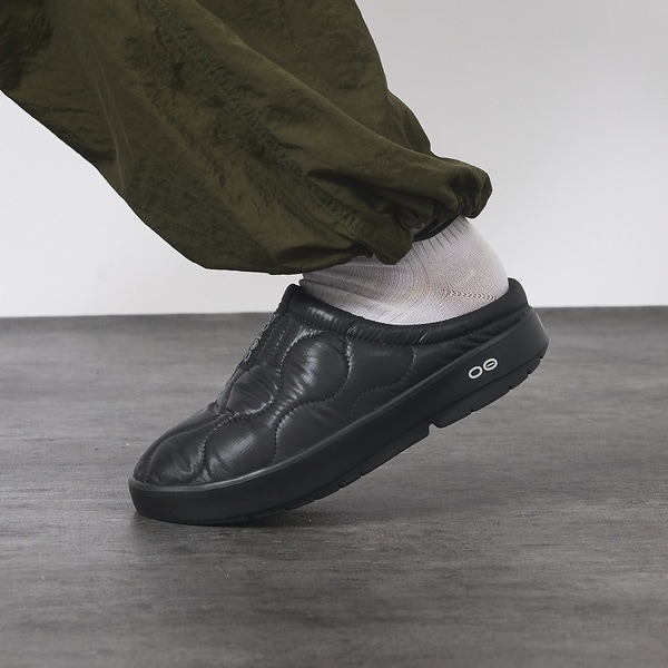 値下げ中＊OOFOS ウーフォス OOCOOZIE THERMO MULE Amazon.com | OOFOS Men's OOcoozie Thermo Mule Shoe, Black, 9
