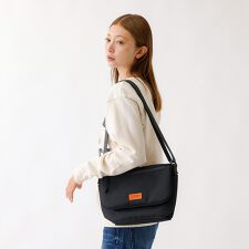 アバハウス(ABAHOUSE)の【UNIVERSALOVERALL / ユニバーサルオーバーオール】フラップミニ