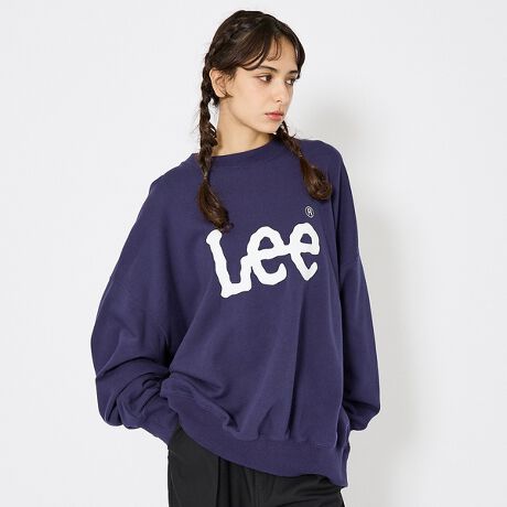 [^ԁF04510020013]ghƃbNXӂrbOVGbglCSUPERSIZEDV[YA₢킹̑XEFbg悢oI񂵗͂AԂ̃fj`mp͂Agh̃ChpcXbNXƂQB𒅂ƈCɃX^CAbvł1łBtgLeẽSvgےIŁAVvȃfUC̒LeẽSANZgƂđ݊܂BjZbNXŒp܂ByfUCzOʂɑ傫vgꂽLeẽSIȈꖇB߂̐gɁÂhbvV_[AChȃA[z[A߂̒ŁAgh̃I[o[TCYȃVGbgɎdオĂ܂Bt[TCYł̂ŁAjZbNXłg܂ByfށzSn̗ǂRbggpBVRfނ̃RbǵAʋCƋzɗDĂA΂ދG߂łKɉ߂TbƏ_炩ȗDSnłByR[fBl[gzXg[gfj͂߁A`mAChpcAXbNXAXm[pcȂǗlXȃW̃{gXƂ̑QłBfjC[W[pcEJ[SpcAgbNpĉ悤ȃJWAXg[gX^CɂyLee / [z1889NJUXLeȇOgłH.D Lee CompanyݗBݗ͊id݂̂łA1911NЍHɂĖ{iIȐiYJnB̓ɐYJn_K[Y͂̌Lee COWBOYiLee RIDERSjւƔWB̌EGX^[i[Ƃi𔭕\A݂ɎĂ܂B