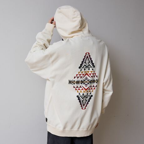 [^ԁF04510020603]AEghAX܂ŁAg郆jZbNXΉWbvAbvp[J[BAJV܃uhyPENDLETON/yhgz̏ےun[fBOvwʂɑ傫obNvg WbvAbvp[J[B1923Nɒá̕Auh\we[Wp^[ƂĐEňꑱĂ܂B悢݂Ə_炩ȗуXEFbgnŁAG߂̕ςڂ~̃C[h܂ŊBtg̓VvȃWbvdlŒENNBTVcVc̏ォyD邾ŁApɃCpNg^܂BjZbNX p[J[Ȃ̂ŁAJbvR[f⃊NR[fɂ߁BAEghAAtFXA^E[X܂ŕLΉ閜\ACełB߃|CgPENDLETONےn[fBÕobNvgHE~Et3V[Y􂷂WbvAbvp[J[jZbNXΉŃyAR[fɂœKAJWEAEghAEXg[gƕL񂵉\R[fBl[gfj{Xj[J[ŉAJWp[J[R[fChpc{LbvŃXg[gCNɃOXJ[g{u[cŏ炵JWAMIXVc⃍TƂ̃C[hłȂꊴAbvyPENDLETON/yhgz1863NnƂ̃AJV܃uhBiE[iuPbgŗLŁAɃn[fBO͂߂ƂlCeBuAJR̃p^[uh̏ےBAEghA^E[X܂ŁA⍑𒴂Ĉ鑶݂łB#PENDLETON #yhg #WbvAbvp[J[ #obNvg #n[fBO #AJW #AEghA #jZbNX #HR[f #~R[f #tR[f #NR[f #JbvR[f #AJWp[J[ #yhgR[f #obNvgp[J[zCg_1 fFH170 B76 W56 H87 pTCYFLAC{[ fFH166 B75 W61 H85 pTCYFLubN fFH166 B75 W61 H85 pTCYFL