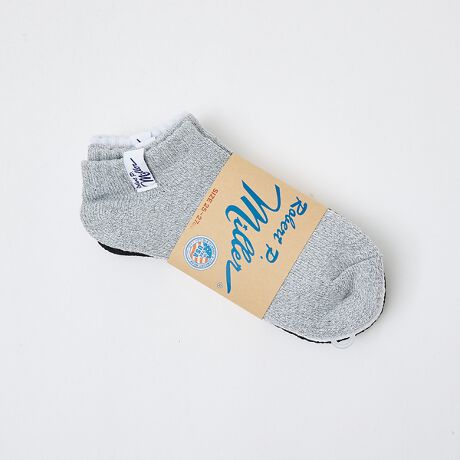 [^ԁF04510073301]x[VbNȖñ\bNXA\[g3gB̑1@V[g@337C/310C̑2@AN@338C/311C̑3@~fBA@339C/312CnŃ\tgȐngpA񕔕̃uƃl[^OŃANZgYĂ܂BG̗ǂƃNbVjO|CgŁA_炩ݍ܂悤ȗSnB킹R[fBl[gV[I΂AI[V[YL􂷂ACełByRobert P Miller | o[gEs[E~[z1907NnƂ̃t@Ng[jbguhugjbeBO~YvɂTuuhu~[vBplugv_NcCɓWJĂÂɗǂT^ŃAAJW̃}XgACeƂē{łĂ܂BgĂƃuN^ƂĂāAɂAJWۂɂȂ̂܂܂BӏłMilleruhƎ̃IWipluB