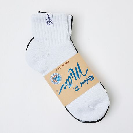 [^ԁF04510073301]x[VbNȖñ\bNXA\[g3gB̑1@V[g@337C/310C̑2@AN@338C/311C̑3@~fBA@339C/312CnŃ\tgȐngpA񕔕̃uƃl[^OŃANZgYĂ܂BG̗ǂƃNbVjO|CgŁA_炩ݍ܂悤ȗSnB킹R[fBl[gV[I΂AI[V[YL􂷂ACełByRobert P Miller | o[gEs[E~[z1907NnƂ̃t@Ng[jbguhugjbeBO~YvɂTuuhu~[vBplugv_NcCɓWJĂÂɗǂT^ŃAAJW̃}XgACeƂē{łĂ܂BgĂƃuN^ƂĂāAɂAJWۂɂȂ̂܂܂BӏłMilleruhƎ̃IWipluB