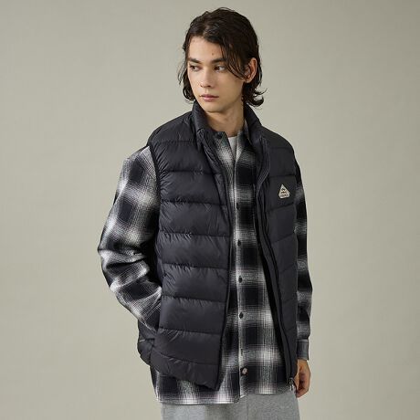 [^ԁF04519830007]d˒̎ɂA~̃Ci[_EɂByċ@\IȖ\xXgByʂŃRpNgɎ[\ȃfUCBt̃Xg[WobOtŁAgтɂDꂽxXgBDꂽۉƋɏ̌y𓯎ɎBƖhg[XniToray\tgVFjɂAyJhKȒSnL[vBtg̓XC_[t_uWbv + یtbvdlŗC̐NhAX}[gɊJ\BẼ|PbgiWbvj{|Pbgtŗ֐݌vBGXeBbNdl̐{㎿SobWɂ炢Aו܂ŔzꂽdāBpxт+15`+5Bt̐D~̖hCi[ƂāBpbƂڂȂ璆Ȃ͂ۉ݌vŏd˒ɍœKȈꖇB R[fBl[gEA[oC[hFVc{XEFbgɏd˂Čy₩ŃX^CbVȏd˒X^CɁBEAEghA~bNXFx[XC[ƂĊpAt[XAE^[̉ɍŖh̓AbvBE~j}[hFVc{e[p[hpc{U[V[YɂƐDămg[ɁBEgx[XFobOɏ[ďoꂵ₷Ảxɂ҂ByPYRENEX / slbNXztX̃sl[R̘[TEZx(Saint-Sever)ɂāAт𐶎YЂ 1859 NɑnƂPYRENEX(slbNX)BTEZx̓tHAO̎YnƂĉBł͗LȒnŁAslbNXЂ͑nƓA HpƂďꂽ̖тpA|zc▍Ȃǂ̐Qނ̐Y𑱂Ă܂Bsl[R̘[ƂCۏň_bŃAsbLOꂽ_E͔ɍtBOp[Aۉ̍_E܂܂B1960NɃVtȂǂ̃Lvpi͂߂Ƃ{iIȃApi̐Yn߂slbNX́AOEM [J[ƂėlXȃuhƃ^bOg݁AẪmEnE~ςA1990NォuPYRENEXv̖uhX^[g܂B݂ł͎fUCi[Ƃ̃R{[Vv~ACWJAt@bVV[ӎioĂ܂Bp̒cXSݓXAZNgVbvɃR[i[WJȂǁAtX\_EuhւƑ傫WĂslbNX݂͌łє̔Q̐Y𑱂ĂAEIɂ͒т琻i܂łтĎЍHŐYĂ_Ȇ[J[łB ubN fFH186 B84 W77 H86 pTCYFLJ[L fFH184 W70 H91 pTCYFMJ[L fFH184 W70 H91 pTCYFLu[ fFH170 B86 W61 H90 pTCYFL