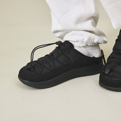 [^ԁF04510055000]MODEL:BUMPY WINTER RF0483ƂC\[A~BUMPYB݂̂iCAbp[ƕ\ʂNёfނ̃C\[gpA~dl̃Jo[T{T_łB𓥂łオė2WAY^CvŃTCYp̃h[R[hgď܂Ƃ߂邱Ƃ\łB^E[X͂ALvɂœKBuv_EWPbgH~ɗ߂̒gT_ AEghALvR[fɂ҂BUMPY WINTERoB_Ê悤Ȓgŕۉ߁Bfŗ₳Sn͂̃LeBObNV[YłBXb|^CvɂȂEyXȂ̂ŁALvł̃egV[YƂĂ֗łBT_ƊAu[c𗚂͎̂ԁBȌC𗚂̂ȎɂߏCyɊOoł܂BItBXȂǂ̕ig͂AsAEghAȂǗlXȃV[ő劈łBMtgɂ߂łBA[`T|[g݌v̌`ɗDtBbg闧̓IȃfUCBA[`xAɂ鈳͂ϓɕUĂ܂Bos[\[THE BUMPY SOLEEΏ̂̓ʉ\[s^bƂ͂܂ċCAVõJo[T_Bu΂vu^тɂvȂǂȂǁAJo[T_́gƏh ƂƂɃs^bƂ͂܂AVJo[T_uhłBԂ̓́AfR{RAEg\[Bdˍ킷ƂŃYɂARpNgɂ܂Ƃ߂邱Ƃł܂Bo蒆d˂T_𑩂˂@\* tĂ̂ŁAKȗSnǂłCyɎ^ԂƂł܂B