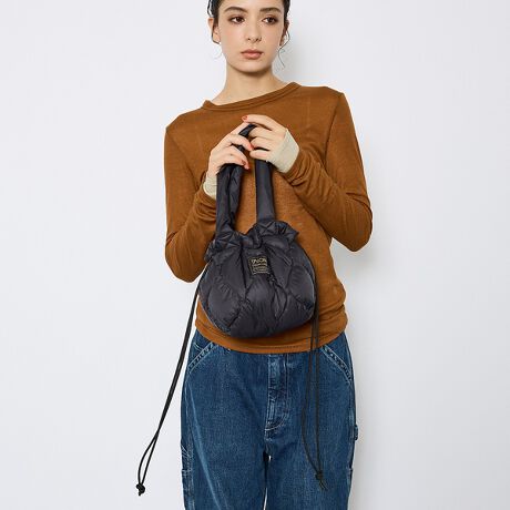 [^ԁF04510054706]g[gobOВobOA2WAYŊy߂_EobO2WAYŊy߂AX[TCỸ_Eg[gobOłBi`g[gTCYAX}z⏬܂TCYjxiCnɁA800FP̏㎿_Egpw`}LgŎdグyď_炩ȎČ܂BobOiƋВobOɕωAX^Cɍ킹2WAYŊy߂܂BɏɃIXXAȂ̃ANZgɂgobOłBv[gɂD]łBE2WAYdlig[gobO^XgOobOj̏iłBE_炩̂鍂xngpĂ܂BE800FP̏㎿ȃ_EgpĂ܂BEobO̕Ri邱ƂŃXgOobOɂȂ܂BEƒł̐\łBjpłB_E͓VRȒfނł邽߁AHɔZF̂邱ƂA\ʂɓČꍇ܂B͕sǕił͂܂Bԕiɂ܂Ă͂Ή˂܂̂ŁA炩߂Bi@Fڗӏ܂痼ŏŒƖڗȂȂ܂BjyTAION / ^CIzCi[_EEFAuh TAIONi^CIjBuh̗ŔẢTAIONBCi[_EEFA𐶊ɕKȁAg̉ێhEFAƂڂœWJڎwAiƉl̂hiǏ]܂BubN fFH170 B86 W61 H90 pTCYFF