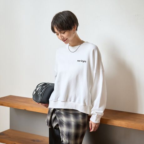 [^ԁF00512120031]ABAHOUSERouge vif̕VbvAgI AonEX琶܂ꂽjZbNXCBp[gi[₲vwƈꏏɒpĂ悤ȃX^CĂ܂ByRZvgzVbṽRZvgłt`X^CAzV[YB[up̂钆S玞v20܂ŕԃpsBˋ21i21E ARR.j_ƂLETRIO ABAHOUSE͂ǂ֌̂Be[}ɊX݂⃁bZ[WȂǂOtBbNɂAACRjbNȃACey݂ByfUCz_ƂȂpł̃JtF^CC[WV[YBtXEp̃}gnɂAjIȖ͂ƊC郋sbNʂɘȂރJtFBtg̓N[Ȉۂ̃SŃXbLƂہBwʂɂ̓IWĩOtBbNzuAEςy߂ApJtFC[WĂ܂ByTCYzgɂƂI[o[TCYtBbgBbNX͋CŒpł܂BTCY44͒ݒZ߂ɂfB[XTCYƂȂ܂BTCY46E48̓jZbNXłgTCYݒłByfށzKxȓŒ񂵂₷10IX̃RbgfނgpByR[fBl[gzƂTCYȂÃuŃn̂VGbgŕL{gXɑΉBgh̃fjCh⃌M[VGbgƑI΂킹AYڃX^Cɂ悢JWAvX܂BV[ỸSvg(iԁF00512120030)܂BV[ỸtHgvg(iԁF00512120032)܂B 