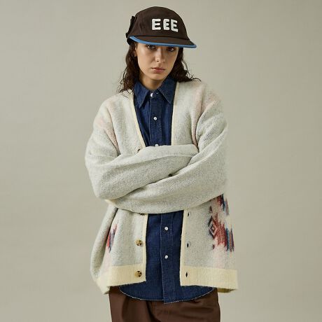 [^ԁF04510040601]AJEwe[Wuh PENDLETONiyhgj oꂵABe[WCNȕ͋CY VM[ J[fBKBё̂VM[jbggpAӂƂ_炩ȃ^b`ƒĝ݂钅SnBgfBViȕ𗎂Ƃ݂AIȂVGbgŎdグĂAD邾ŃX^CO̎ɂȂꖇłBJWA烂[hAÒ~bNX܂ŕLR[fBl[gɎAH~̃}XgoCACeB TCYWJI[o[TCYdlŃjZbNXɒp\ R[fBl[gEfj`mpƍ킹ăAJWX^CɁEXbNXVcƍ킹ďiJWAɁEChpcƃXj[J[ŃXg[gCNɃAE^[̃Ci[ƂĂACgAE^[ƂĂyPENDLETONiyhgjz 1863NnƂ̃AJ\V܃E[uhBiȃE[iƃlCeBuAJ̓`peLX^CŒmAAJwe[WNtg}Vbv͍EŎxĂ܂B