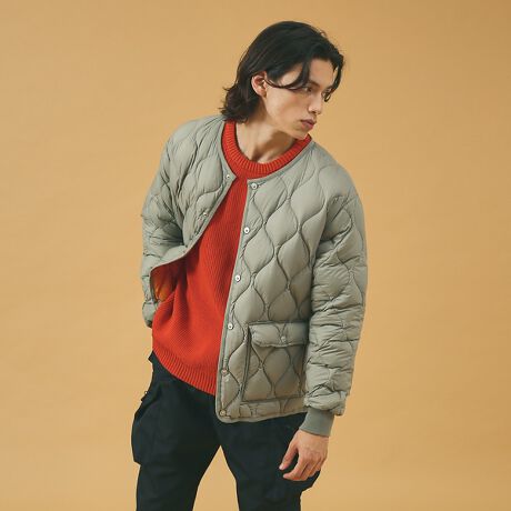 [^ԁF04510030701]hQ_E@~^[m[J[WPbgI[o[TCYVGbgȂ̂ŃCi[߂܂BN[lbNȂ̂Ń}t[Ȃǂ̏킹Ă̂߂܂BeXbǵA悪邱Ƃœ₷ȂA{g̃|PbgɎ₷Ad˒yłdlłB̃u鎖ł蕗̐ihłœKłByXybNzE_ÉAy͂ɗDꂽ800flpȏgpBE_CLgXeb`̗pBEeɁAt@Xi[XbgtĂ܂BE\EɁApb`|PbgtĂ܂BjpTCYłByTAION̉i^CIjƂ́HzuTAIONṽuh̗ŔATAION̉B gNIeB[ɑ΂Ă̈|IRXgptH[}Xɂ鉿l̒ǋ hX[KƂAiō@\ȃCi[_E𕝍LWJĂ܂BFTCY̖LxȃoG[VTAION̓łByMILITARY LINȄiɂāzMILITARY LINE̖͂̒ʂ~^[`[tɂCi[_E葵CłBubN fFH186 B84 W77 H86 pTCYFLJ[L fFH182 B83 W72 H89 pTCYFLZ[WO[ fFH177 B90 W72 H92 pTCYFL