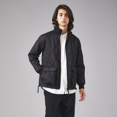 [^ԁF04510030703]MILITARY LINẼnClbNWbv_EWPbgύD]ĂA~^[V[YN̓nClbNԓłBƎ񌳂udlȂ̂ŕՒfh܂BeXbgt@Xi[́A悪邱Ƃœ₷ȂA{g̃|PbgɎ₷Ad˒yłdlłBRpNgɎ[łOo◷sɍœKłByiXybNzE_ÉAy͂ɗDꂽ800flpȏgpBEw`}LgXeb`̗pBEOẮAYKKt@Xi[gpBEeɁA[XXbgtĂ܂BEEɁApb`|PbgtĂ܂Bƒł̐\łBjpTCYłByTAION̉i^CIjƂ́HzuTAIONṽuh̗ŔATAION̉B gNIeB[ɑ΂Ă̈|IRXgptH[}Xɂ鉿l̒ǋ hX[KƂAiō@\ȃCi[_E𕝍LWJĂ܂BFTCY̖LxȃoG[VTAION̓łByMILITARY LINȄiɂāzMILITARY LINE̖͂̒ʂ~^[`[tɂCi[_E葵CłB