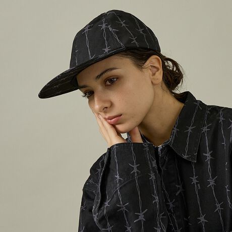 [^ԁF04519874400]IWi10IXRbgcCvgngpx[X{[LbvBvgڂ䂫܂Bj킸p\ŁAI[V[Yg܂BEGREENBROWN̓Ip[hBEIp[ĥ݂΂̓ubNBEKHAKIGRAY̓gCoJBEBLACKbarbed wire(LhS)BEAWX^[Œ\BEoNωy߂܂ByMADE IN STANDARDzґƂ́AȂ񂾂낤Hꌾŕ\͓̂v~AAƂ𔃂ƂȂ̂H΂gɂ邱ƂȂ̂HBe[W̃AԂɏ邱ƂȂ̂HlɂƂĂґ́A{ɂ̂IтƂ邱ƂBĤׂAZޏꏊÂB{ɂƎv̂Ɉ͂܂ēXałƂBuX^_[hvƂƁAȂϓN̂Ȃދȁuʁvɕ邩ȂǁAĂł͂ȂBߋɂĂl̐SłA{ɂ̂uX^_[hvB10N̎ɂ̂IԁB10N̎Ƀv[g𑡂悤ȊoB͂ƂĂґ򂶂Ȃ낤B