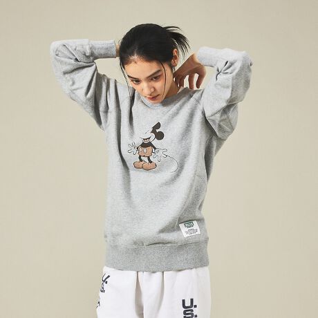 [^ԁF04510020019]DISCUS ATHLETIC̒ԃ{fBɁADisneỹACRg~bL[hvgʃR{уN[XEFbgBjZbNXŊy߂ulLN^[TVcBDISCUS~~bL[R{vV[YBAJ̃X|[cuhyDISCUS ATHLETIC / fBXJX AX`bNzƁAEňyDisney / fBYj[z̐lCLN^[g~bL[}EXh̃R{[VTVcBƂRbgfނɁABe[WCNȃvg{AlĂRɓގdオBx[VbNȃN[lbNfUCŒ񂵗͔QBjZbNXdlȂ̂ŁAyAR[fMtgɂ߂1łBTCYWJM / L ijZbNXdlA悭bNXVGbgjR[fBl[gYFXEFbg ~ Chpc ~ Xj[J[ŌÒCNɃfB[XFXEFbg ~ OXJ[g ~ u[cőlJWAɃyAR[fFJ[ႢőĎRȃNX^CyDISCUS ATHLETIC / fBXJX AX`bNz1973NɃAJEq[XgŒaX|[cEFAuhBuh́uDISCUSv͗㋣Z̉~ՓɗRAAX[gɌ^tōiȃg[jOEFAWJĂ܂B90Nɂ̓JbWt@bVXg[gV[ŐlCW߁A{łڂ𗁂тuĥЂƂłB݂́ANVbNȃX|[cEFA͋̕CȂA^E[Xɓރx[VbNŃjZbNXȃACeĂĂ܂B