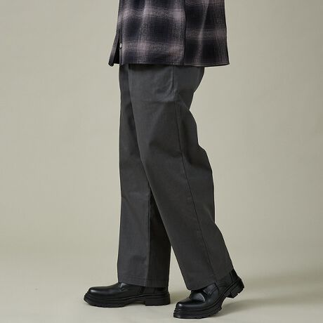 [^ԁF04510050005]NVbNȃ[NeCXg[YVGbgōč\zBTCcCfjfނIׂ閜\pcBAJ[NuhyDICKIESifBbL[YjzoꂵAChXg[gpcBuh\nƑϋv̂ TCcCf ƁAJWAȒȂɓ fjf 2ނCibvB[߂̌ҏƃChȃXg[gVGbgAgĥ郋[YȃX^COo܂BobN|Pbgɂ̓ACR̃Spb`zuAVvȂ瑶݊̂dオɁBfC[[X͂AXg[gAXP[gA[NX^C܂ŕLΉł閜\ACełBX^CO|CgXg[gCNɁFI[o[TCỸXEFbgp[J[ƍ킹ătɁBN[ɁFVcWPbgƑgݍ킹āAꂢ߃[NX^CɁBFXj[J[͂Au[cƂ̑QBjZbNXŒp\ȃACełByDICKIES / fBbL[Yz1922NɃAJEeLTXBŒaV܃[NEFAuhBϋvɗDꂽ[Npc𒆐SɁA݂̓Xg[gXP[gJ`[ɂ[tĂAE̎҂ɈĂ܂BNVbNȃ[NeCXgƌ̃ghZACe𕝍LWJĂ܂B#DICKIES #fBbL[Y #[Npc #Chpc #Xg[gpc #TCcC #fj #jZbNX #Xg[g #XP[^[X^C