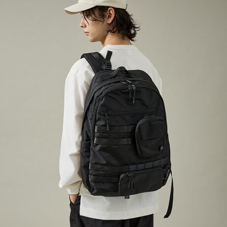 [^ԁF04519854006]킩gx܂őΉAhobNpbNBNoiRim[joꂵ Tweak BackpackBʂ킬Ƃ~j}ȃfUCɁAuh炵[hȃGbZXvXBfC[rWlXAgx܂ŕLΉł閜\ACełB@\ƃ~j}Y˔AW[obNpbNBʂ킬ƂN[ȃfUCɁAMAYfBe[~bNXBtgɔzꂽE|[`́ACtX^Cɍ킹Ď݂ɃJX^\BXgbvƃxNɂ芴̂\ŁAȒPɕtւzuύXłÃZbgAbvy߂܂BX}zJ[hނȂǁAANZXpx̍ACe̎[ɍœKBP̂Ń~jobOƂĂ􂷂A@\[eBeB|[`łBgpĂTXeBiuiCfނ͌yʂŝAsAEghAV[܂ŃV[XɑΉBwʂ͒ʋC̍bV\ŁAԂ̎gpKɁB`FXgXgbvDJȂǁAו܂Ŏpӎ݌vɎdグ܂B3wɎd؂ꂽ{fB@ECibVWbp[|Pbgj~1@EOʕibVI[v|Pbgj~1@Ewʕi^ubgPCׂ̃E^cELYtɂ炩ȗngpjtgWbp[|PbgTCh|PbgiLk̂镽SŊg܂jwʃpbhɂ́A{̓ƂȂV[NbgWbp[|Pbg𓋍ځBL[Idl̃e[vt|[`2iJriExNtj@Ee[vɎt\ȃ[vXC_[p[ctCJo[Model@NumberN25004yNoiRim[jzuɃ[hv RZvgɓWJt@bVuhBVvŃ~j}ȃfUCɁAƎ̃JbeBOfBe[ZAfC[ɗnސVX^CĂĂ܂B