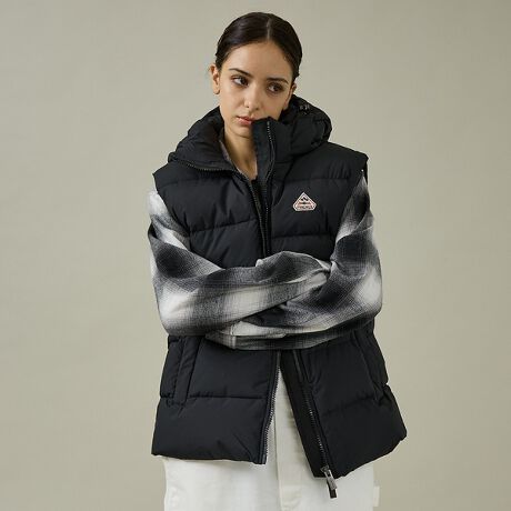 [^ԁF04519830004]yƋ@\̗B{Et[hŐi~jbvXgbvxXgByʁϋvɗDꂽ~jbvXgbvfނ̗pAgAEghA܂ŕLΉBO\ȃt[htdlŁAV[ɉăX^Cς@\Bt`_bN_Ei90  _E ^ 10  tFU[j̒ȂADꂽۉƂӂ芴L[vBV[vȃLeBOƃ~jbvfUCɂAꂽIVGbgBtgWbv{tg^u݌vɂAhtBbgmہBqbvOXfUCŁA肰Ȃ܂Jo[X^CbVȈۂɁBR[fBl[gEJWAC[hFVc{XEFbgɏd˂ăEGXgCɕωX^CɁBErWlXJWAFWPbg̃Ci[ƂĂBȂtH[}oBEAEghA~bNX^CFgbLOpct[XƂ̑gݍ킹ŁA@\ƌy𗼗BEmg[~j}Fx[VbNȃJ[OACi[ɔVc{upcŃ~j}ɁByPYRENEX / slbNXztX̃sl[R̘[TEZx(Saint-Sever)ɂāAт𐶎YЂ 1859 NɑnƂPYRENEX(slbNX)BTEZx̓tHAO̎YnƂĉBł͗LȒnŁAslbNXЂ͑nƓA HpƂďꂽ̖тpA|zc▍Ȃǂ̐Qނ̐Y𑱂Ă܂Bsl[R̘[ƂCۏň_bŃAsbLOꂽ_E͔ɍtBOp[Aۉ̍_E܂܂B1960NɃVtȂǂ̃Lvpi͂߂Ƃ{iIȃApi̐Yn߂slbNX́AOEM [J[ƂėlXȃuhƃ^bOg݁AẪmEnE~ςA1990NォuPYRENEXv̖uhX^[g܂B݂ł͎fUCi[Ƃ̃R{[Vv~ACWJAt@bVV[ӎioĂ܂Bp̒cXSݓXAZNgVbvɃR[i[WJȂǁAtX\_EuhւƑ傫WĂslbNX݂͌łє̔Q̐Y𑱂ĂAEIɂ͒т琻i܂łтĎЍHŐYĂ_Ȇ[J[łB J[L fFH184 W70 H91 pTCYFM{h[ fFH184 W70 H91 pTCYFM